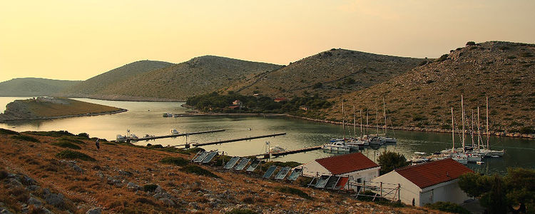 Яхтенные стоянки архипелага Корнати